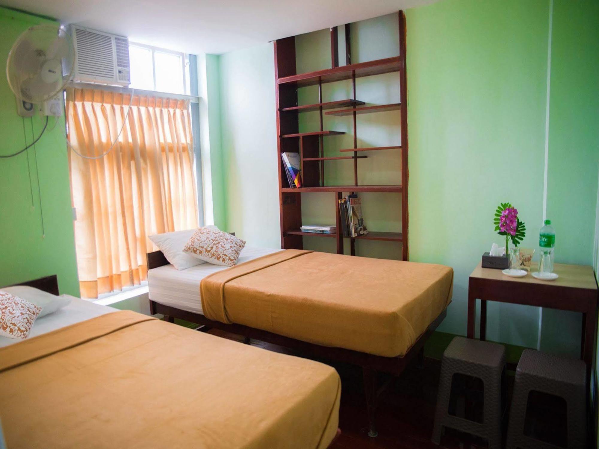 The Sat Yangon Hostel Eksteriør bilde