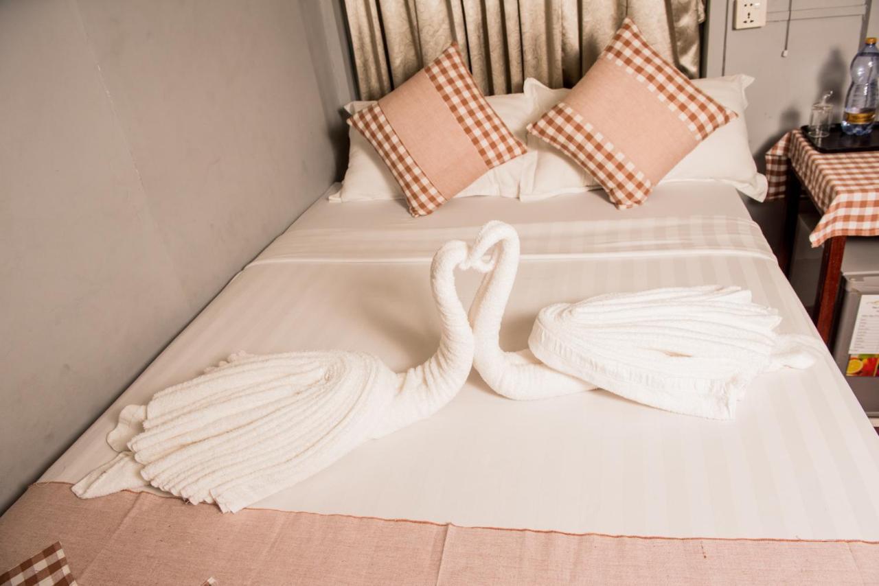 The Sat Yangon Hostel Eksteriør bilde