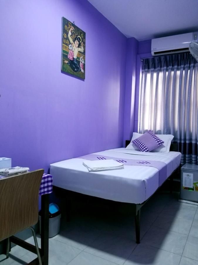 The Sat Yangon Hostel Eksteriør bilde
