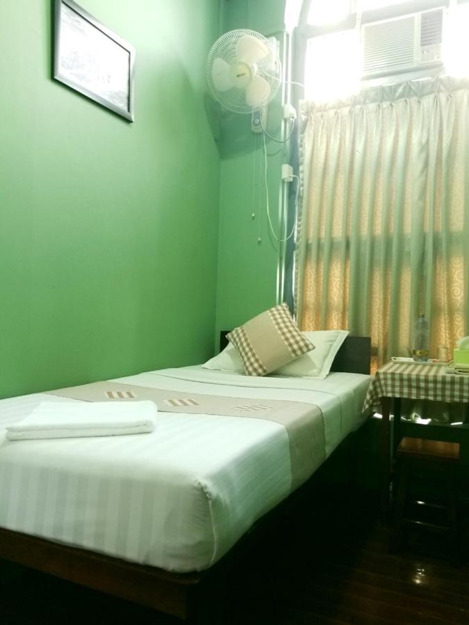 The Sat Yangon Hostel Eksteriør bilde