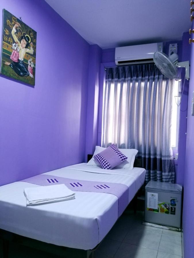 The Sat Yangon Hostel Eksteriør bilde